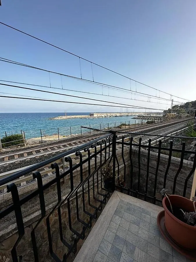 La Via Sul Mare Apartment Bordighera 0*,  Italy